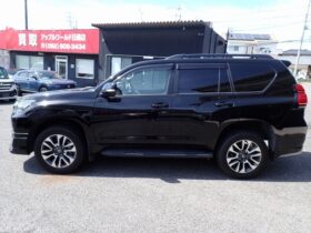 
									TOYOTA Land Cruiser Prado TX L Package Sunroof 7 Seater Black 2023′ 8WFLV full								
