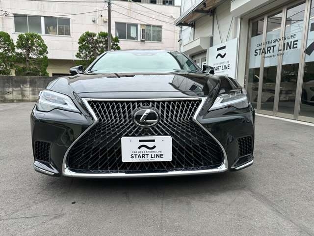 Lexus LS Executive Black 2023′ 8WONR