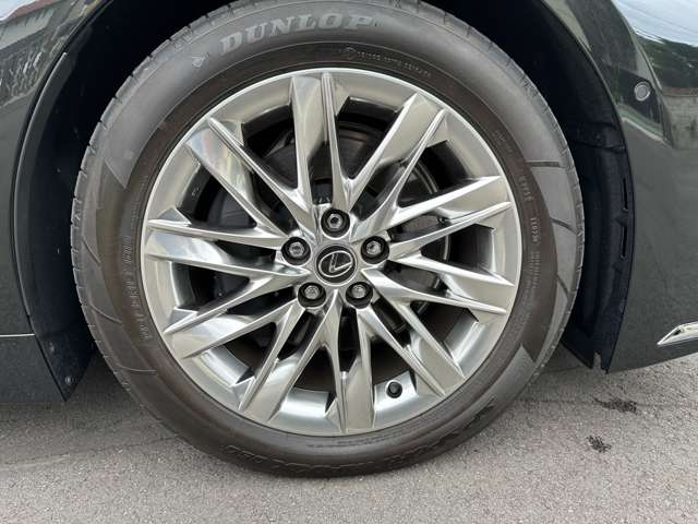 Lexus LS Executive Black 2023′ 8WONR