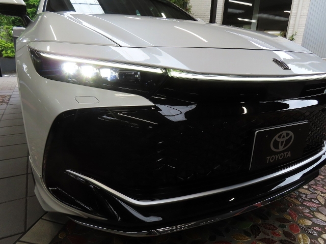 TOYOTA Crown CrossOver RS Advanced E-Four Pearl White 2024′ 8WP52