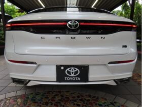 
									TOYOTA Crown CrossOver RS Advanced E-Four Pearl White 2024′ 8WP52 full								