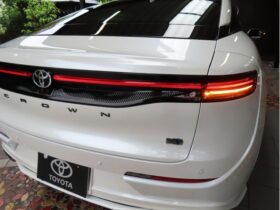 
									TOYOTA Crown CrossOver RS Advanced E-Four Pearl White 2024′ 8WP52 full								