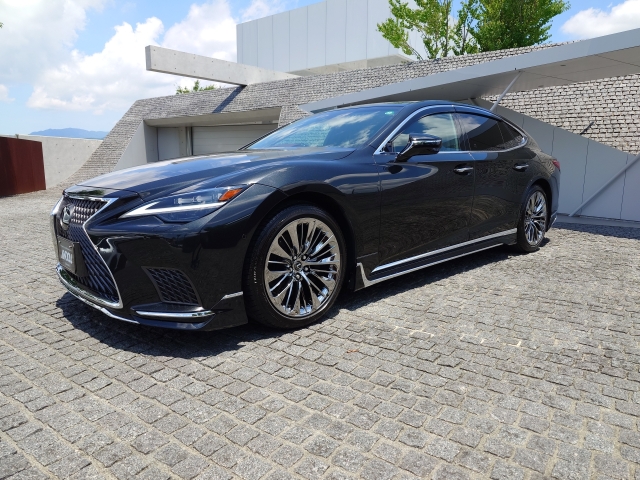 Lexus LS Executive Black 2023′ 8YKQB