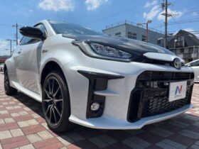 
									TOYOTA Yaris GRMN Rally Package Pearl White 2023′ 8YSIY full								