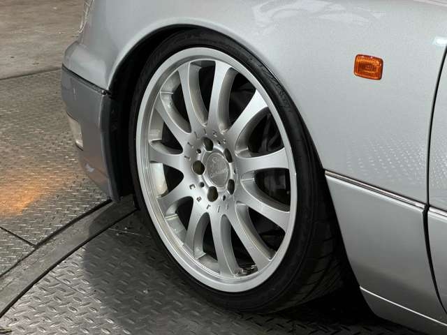 TOYOTA Celsior B Specifications Silver 1997′ 933W6