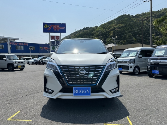 NISSAN Serena e-POWER Highway Star V Pearl White 2020′ 93I4M