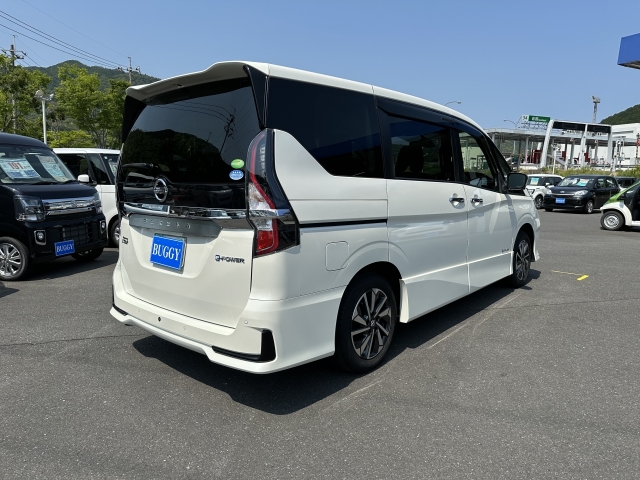 NISSAN Serena e-POWER Highway Star V Pearl White 2020′ 93I4M
