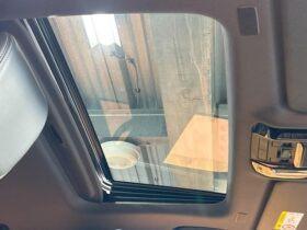 
									TOYOTA Land Cruiser Wagon VX Pearl White 2024′ 95904 full								