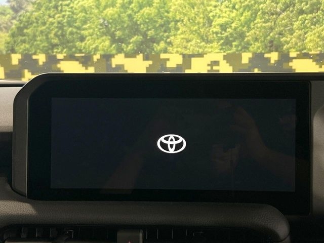 TOYOTA Land Cruiser Wagon VX Pearl White 2024′ 95904