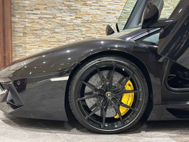 Lamborghini Aventador LP700-4 Black 2017′ 962PT