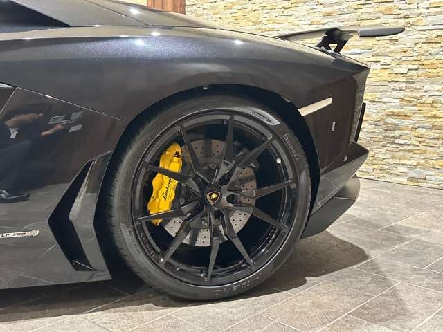 Lamborghini Aventador LP700-4 Black 2017′ 962PT