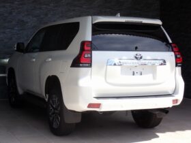 
									TOYOTA Land Cruiser Prado TX L Package Sunroof 7 Seater Pearl White 2023′ 99AGZ full								