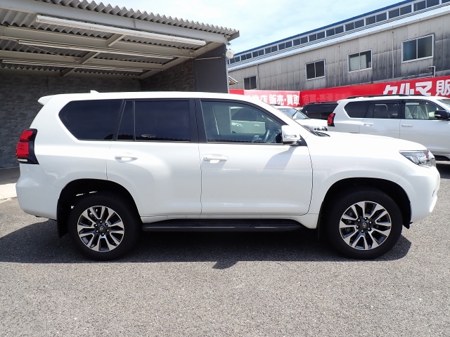 TOYOTA Land Cruiser Prado TX L Package Sunroof 7 Seater Pearl White 2023′ 99AGZ