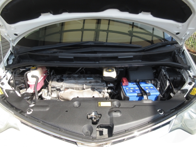 TOYOTA Estima Aeras S Package Pearl White 2006′ 99AH1
