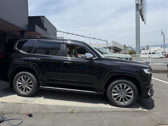 TOYOTA Land Cruiser Wagon ZX Black 2024′ 9DXB0