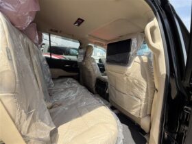
									TOYOTA Land Cruiser Wagon ZX Black 2024′ 9DXB0 full								