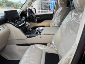 
									TOYOTA Land Cruiser Wagon ZX Black 2024′ 9DXB0 full								