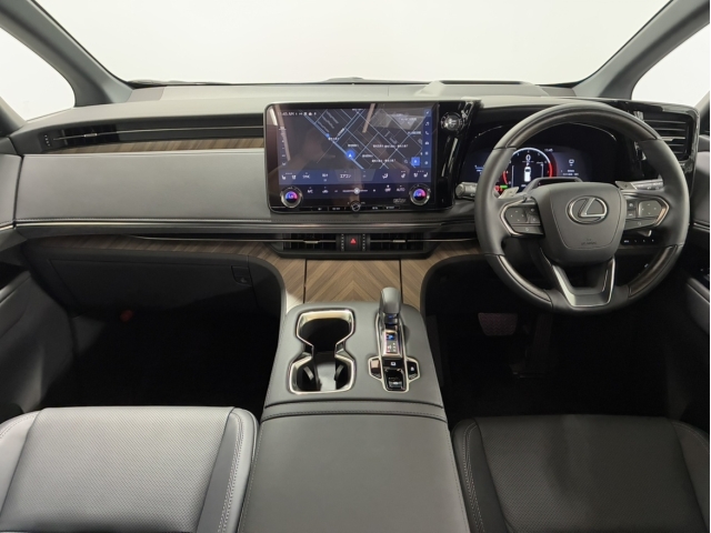 Lexus LM Version L Black 2025′ 9FQ4A