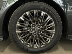 
									Lexus LM Version L Black 2025′ 9FQ4A full								
