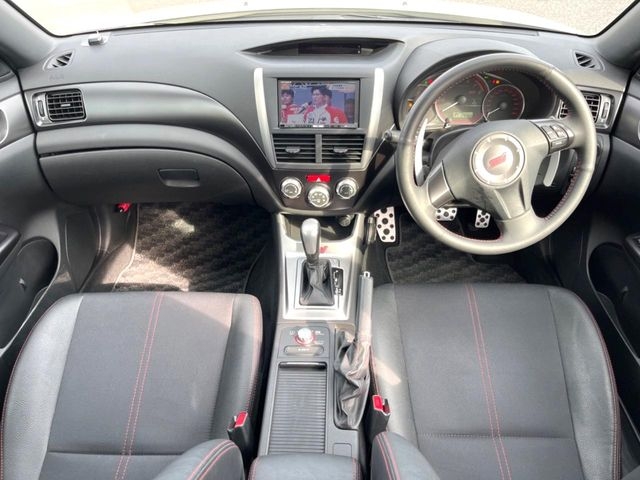TOYOTA Impreza STi A-Line Pearl White 2010′ 9G2O9
