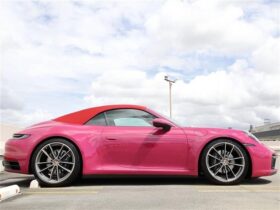 
									Porsche 911 Carrera Cabriolet PDK Pink 2023′ 9KCG1 full								