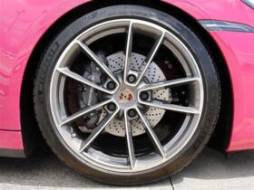 
									Porsche 911 Carrera Cabriolet PDK Pink 2023′ 9KCG1 full								