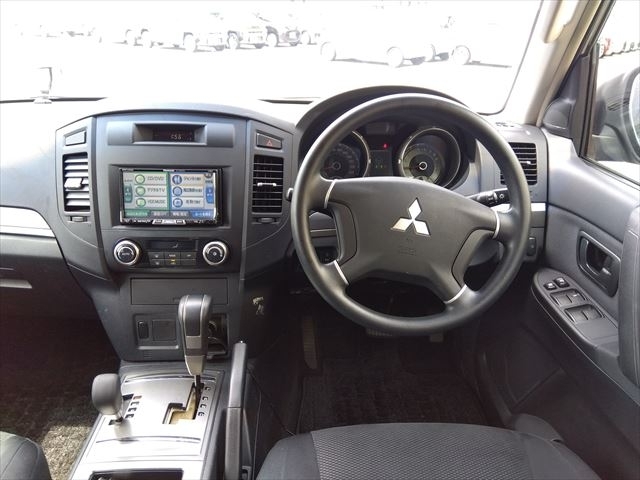 MITSUBISHI Pajero ZR-S Black/Gray 2006′ 9M5IY