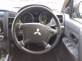 
									MITSUBISHI Pajero ZR-S Black/Gray 2006′ 9M5IY full								