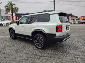 
									TOYOTA Land Cruiser Wagon VX Pearl White 2024′ 9OAMZ full								