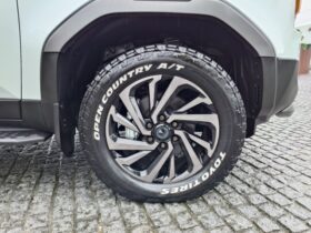 
									TOYOTA Land Cruiser Wagon VX Pearl White 2024′ 9OAMZ full								