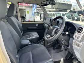 
									TOYOTA Land Cruiser Wagon 2.8 AX Diesel 4WD White 2024′ 9OMK0 full								