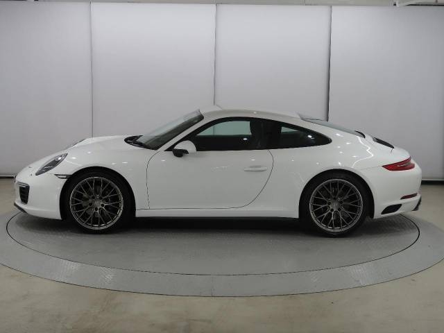 Porsche 911 Carrera 4 White 2018′ 9QNN1