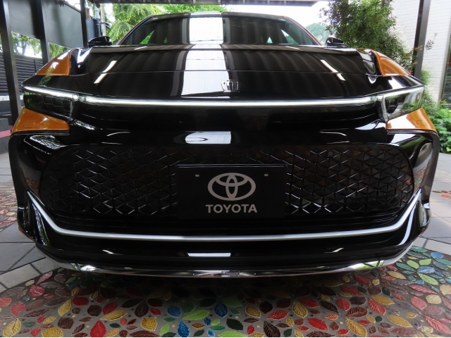TOYOTA Crown CrossOver RS E-Four advanced Black/Orange 2024′ 9QNP0
