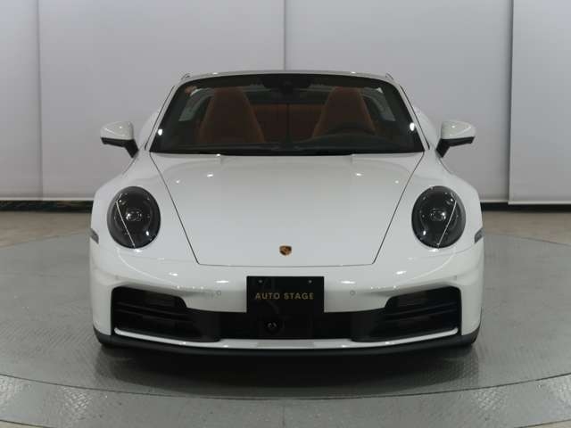 Porsche 911 Carrera White 2025′ 9STZP