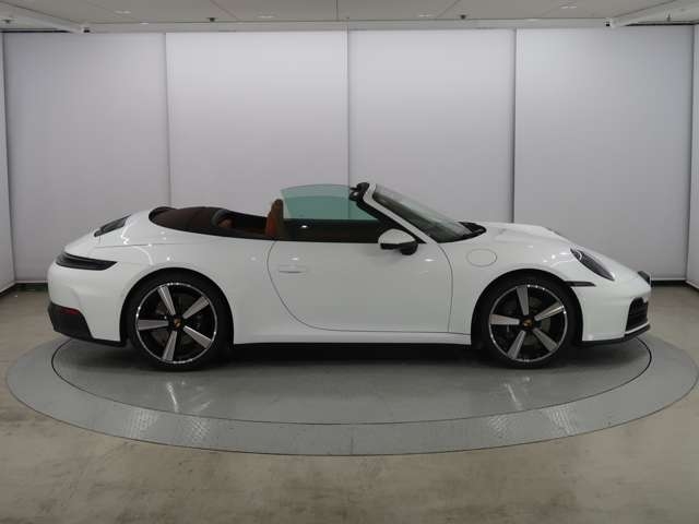 Porsche 911 Carrera White 2025′ 9STZP