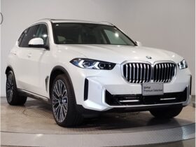
									BMW X5 xDrive35d Edition X Pearl White 2023′ 9UQ5G full								