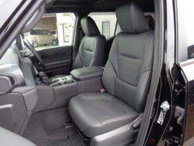 
									TOYOTA Land Cruiser Wagon VX Black 2024′ 9UQ75 full								