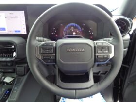 
									TOYOTA Land Cruiser Wagon VX Black 2024′ 9UQ75 full								
