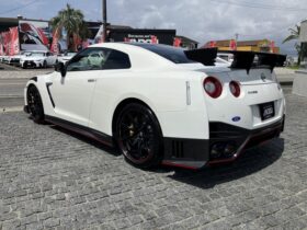 
									NISSAN GT-R Nismo Special Edition Pearl White 2022′ 9UQAA full								