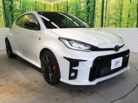 
									TOYOTA Yaris RZ High Performance Pearl White 2021′ 9UZGQ full								