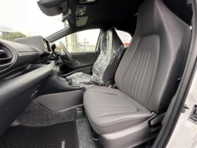 
									TOYOTA Yaris 1.0X White 2024′ 9V2E2 full								