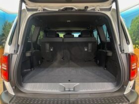 
									TOYOTA Land Cruiser Wagon VX Pearl White 2024′ 9X41Q full								