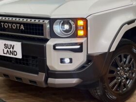 
									TOYOTA Land Cruiser Wagon VX Pearl White 2024′ 9X41Q full								