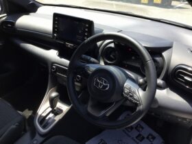 
									TOYOTA Yaris Z Pearl White 2023′ 9XIDS full								