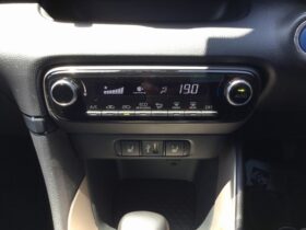 
									TOYOTA Yaris Z Pearl White 2023′ 9XIDS full								