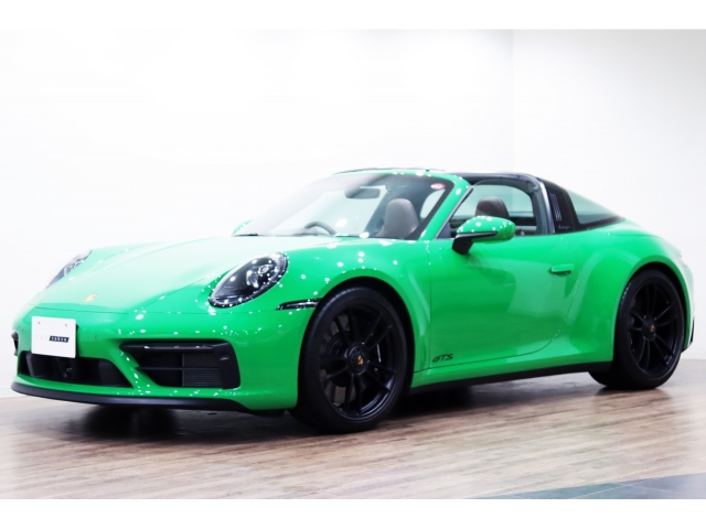 Porsche 911 Targa 4 GTS Green 2023′ 9Z84G