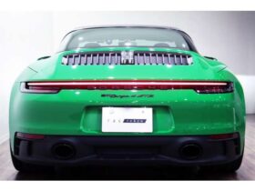 
									Porsche 911 Targa 4 GTS Green 2023′ 9Z84G full								