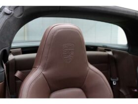 
									Porsche 911 Targa 4 GTS Green 2023′ 9Z84G full								