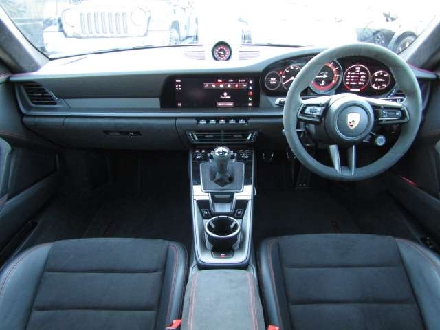 Porsche 911 Carrera GTS Silver 2022′ A1DUN