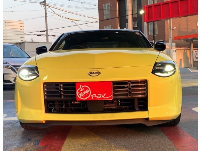 NISSAN Fairlady Z Protospecs Yellow 2023′ A5FYK